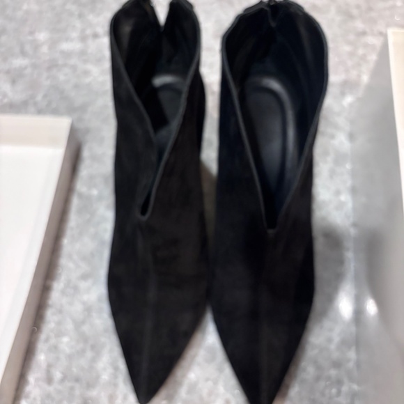 Black suede booties - Picture 3 of 6